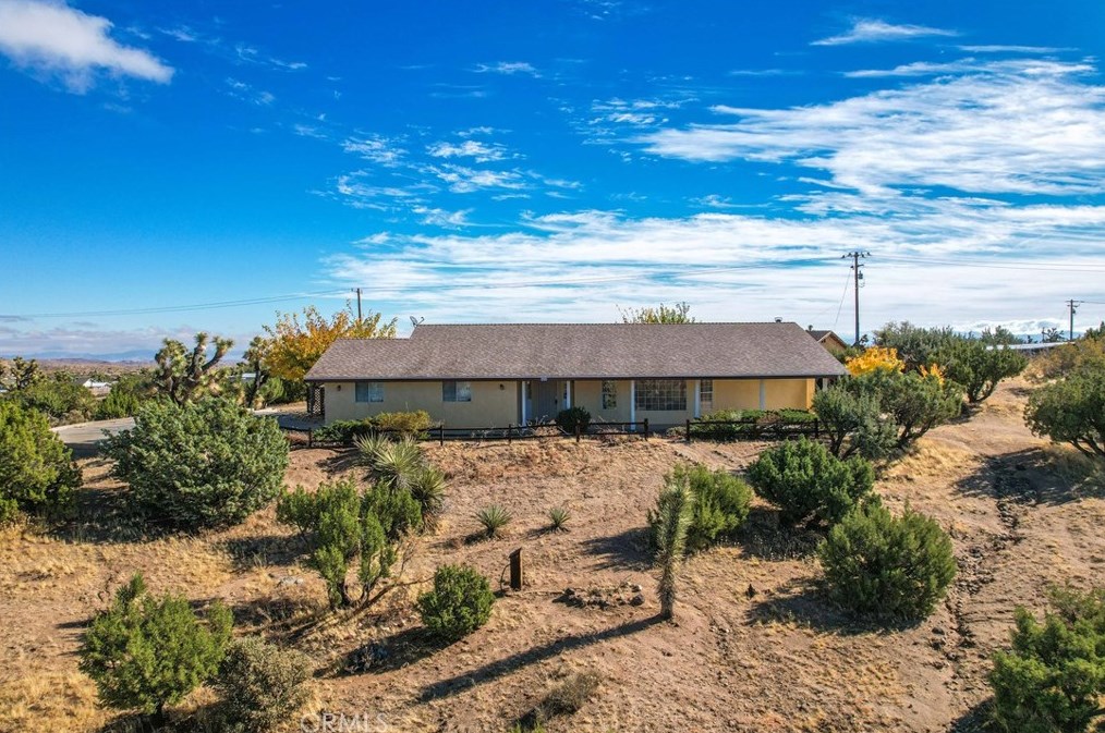 5115 Carlsbad Ave, Yucca Valley CA 92284-2095 exterior