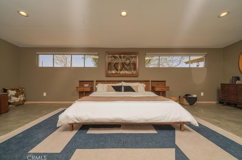 6328 Juniper Rd, Joshua Tree CA  92252-4142 exterior