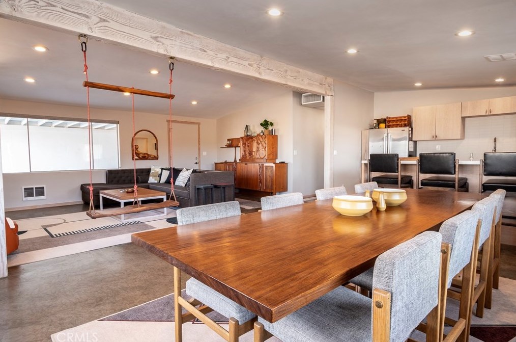 6328 Juniper Rd, Joshua Tree CA  92252-4142 exterior