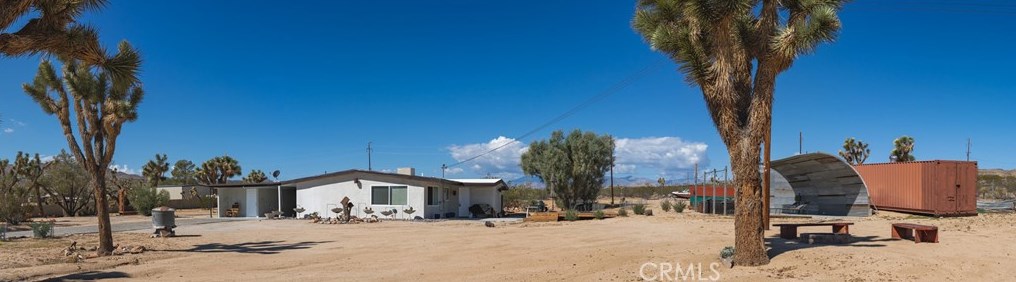6328 Juniper Rd, Joshua Tree CA  92252-4142 exterior