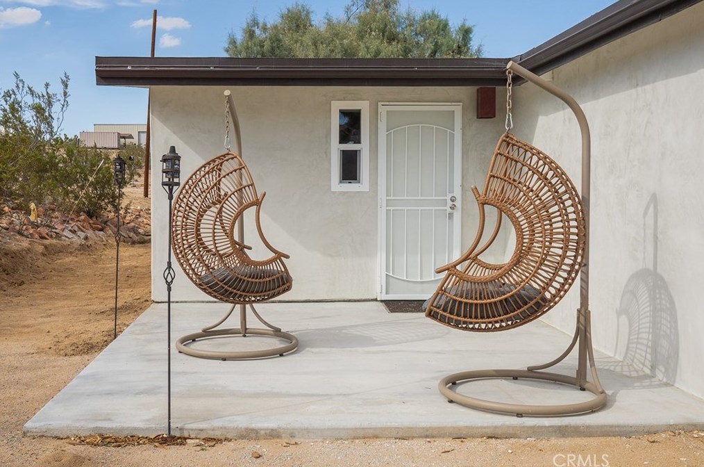 6328 Juniper Rd, Joshua Tree CA  92252-4142 exterior