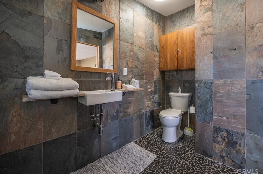 6328 Juniper Rd, Joshua Tree CA  92252-4142 exterior