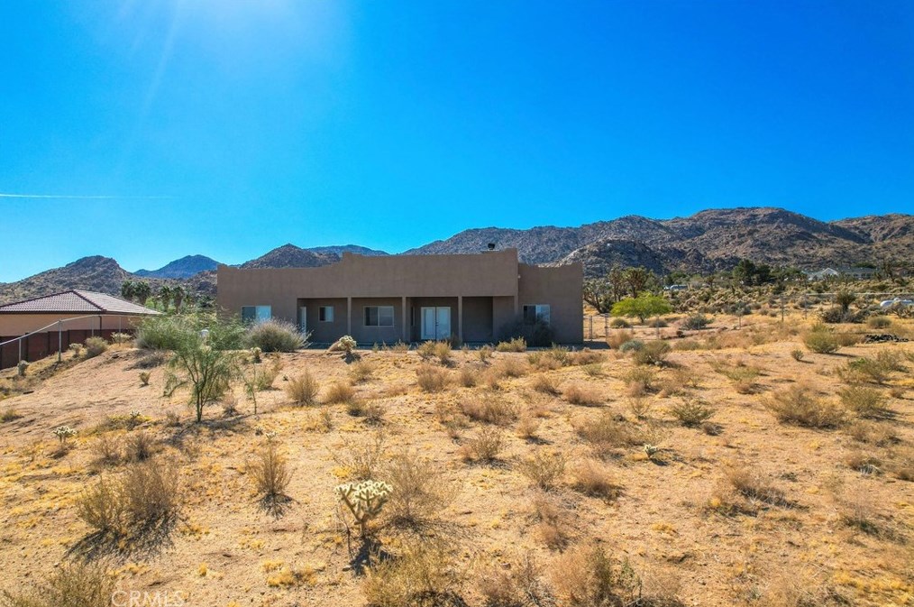 61246 Onaga Trl, Joshua Tree CA  92252-3114 exterior