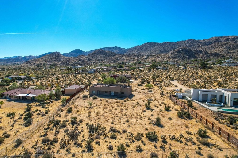 61246 Onaga Trl, Joshua Tree CA  92252-3114 exterior