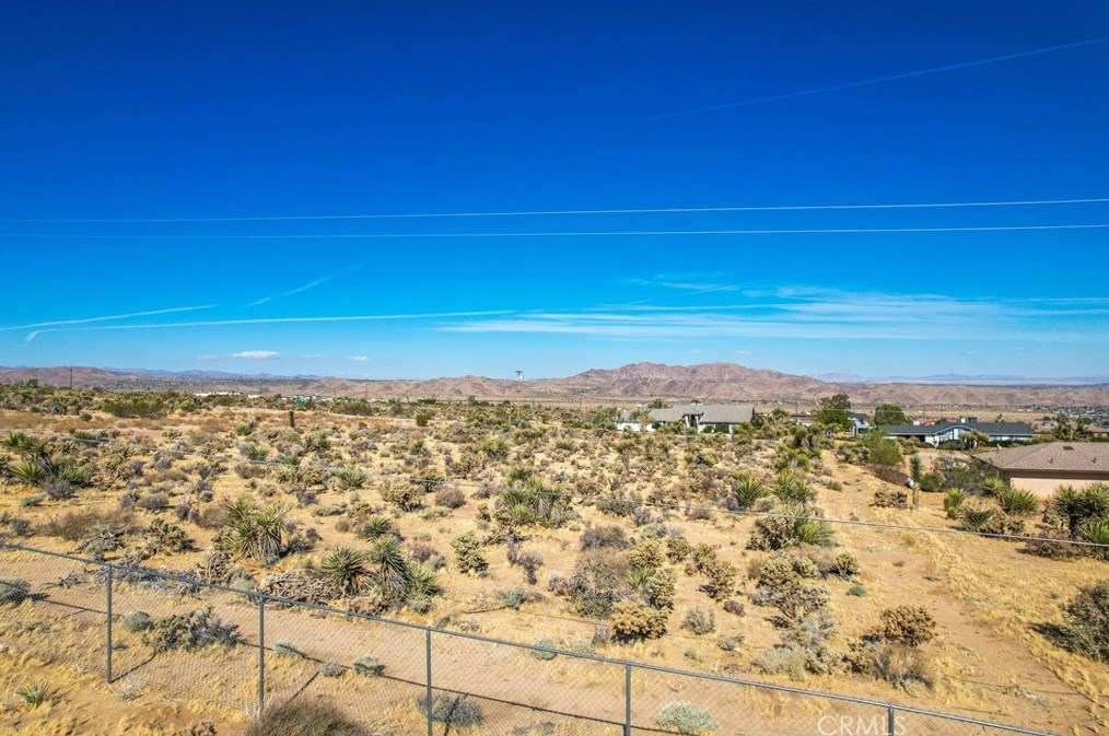 61246 Onaga Trl, Joshua Tree CA  92252-3114 exterior