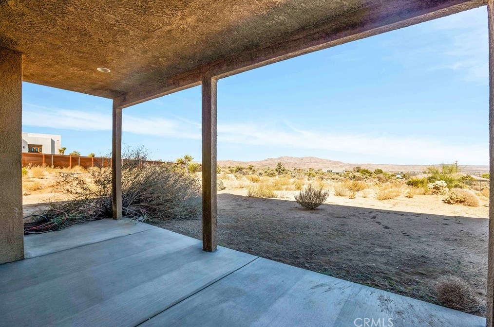 61246 Onaga Trl, Joshua Tree CA  92252-3114 exterior