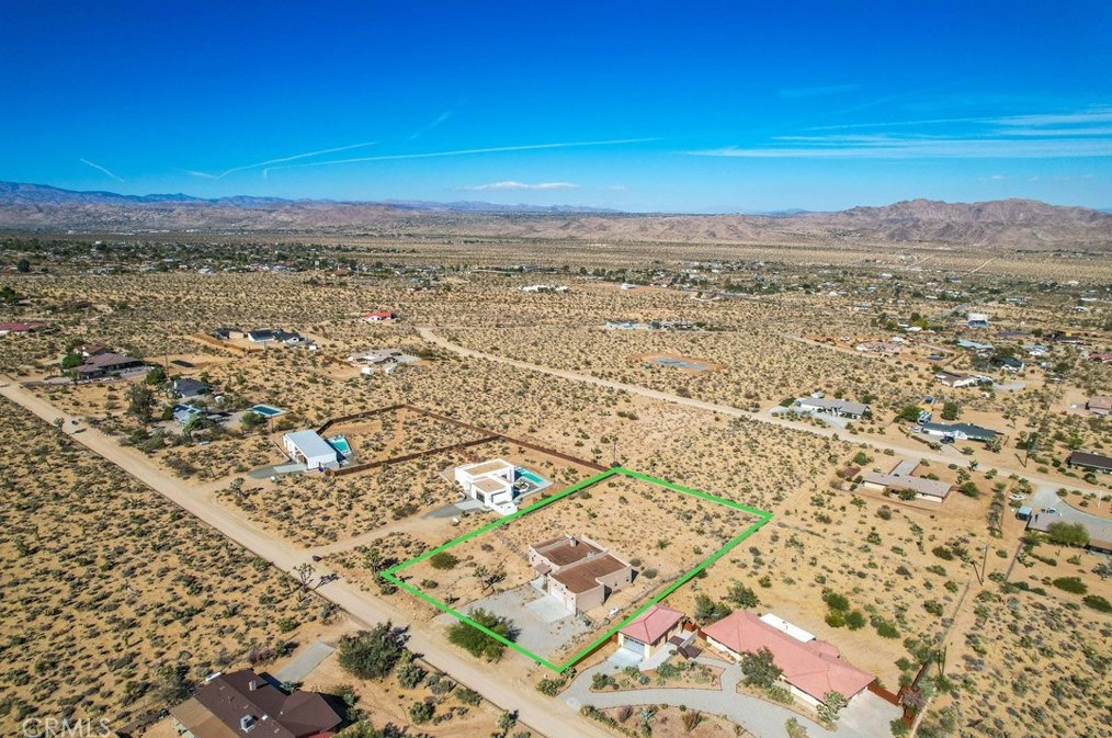 61246 Onaga Trl, Joshua Tree CA  92252-3114 exterior