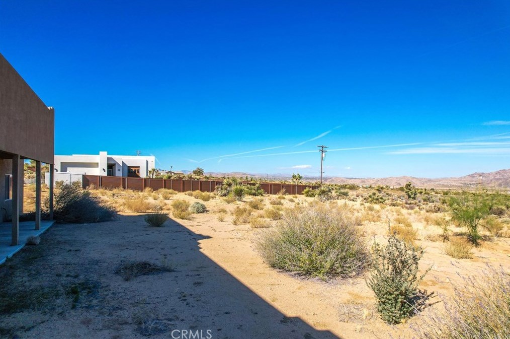 61246 Onaga Trl, Joshua Tree CA  92252-3114 exterior