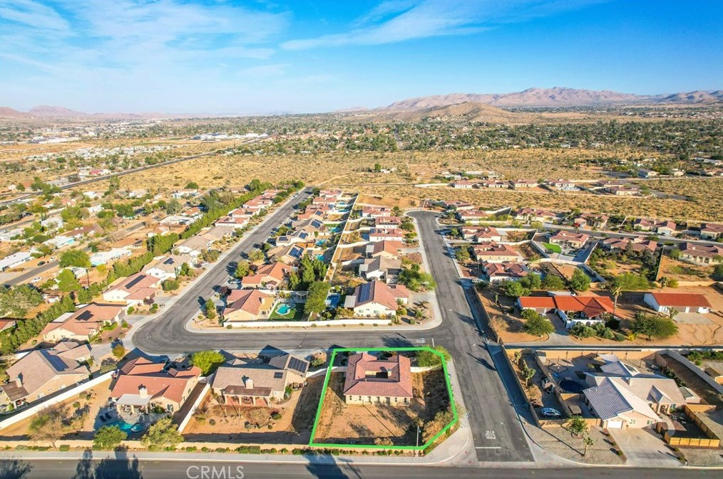 7895 Borrego Trl, Yucca Valley CA  92284-3296 exterior