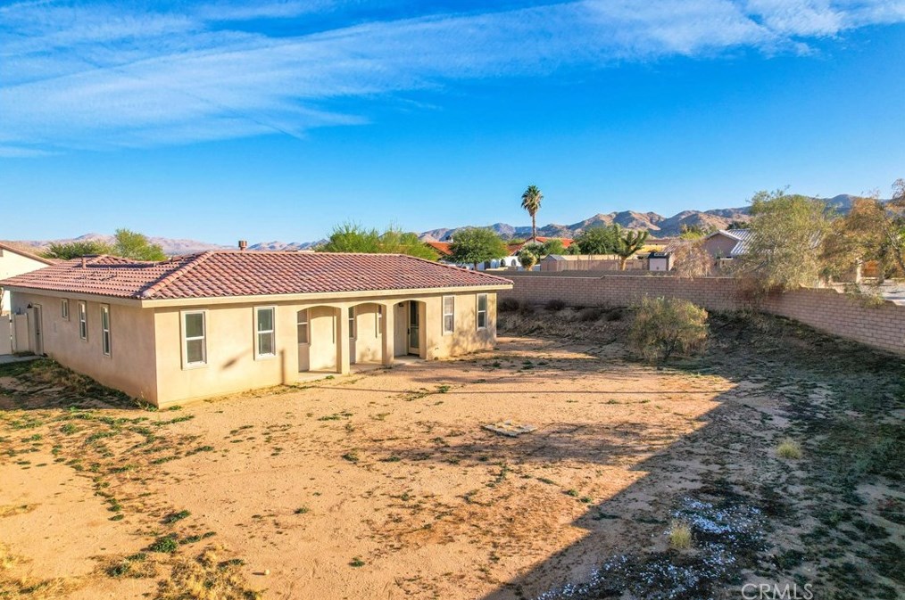 7895 Borrego Trl, Yucca Valley CA  92284-3296 exterior