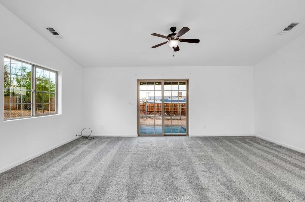 6017 Baileya Ave, Twntynine Plm CA  92277-1919 exterior