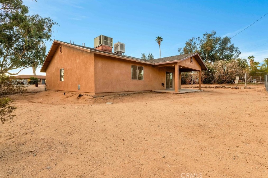 6017 Baileya Ave, Twntynine Plm CA  92277-1919 exterior