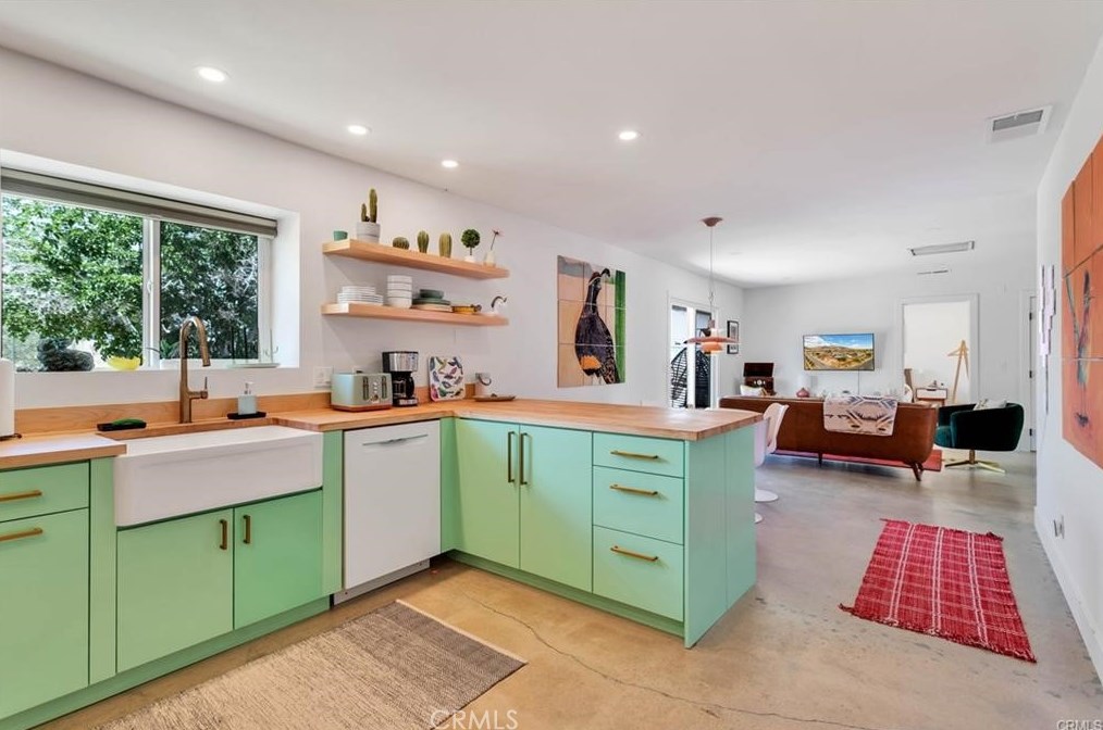 61776 Calle Los Amigos, Joshua Tree CA  92252-1630 exterior