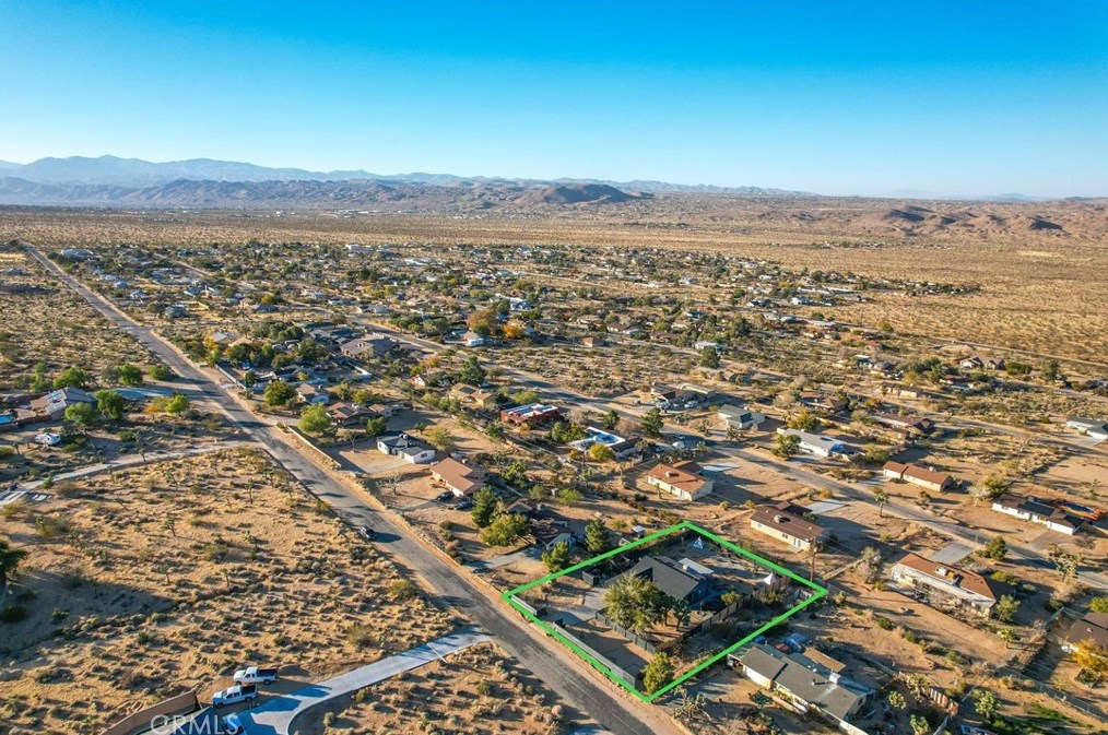 60670 Pueblo Trl, Joshua Tree CA  92252-2950 exterior