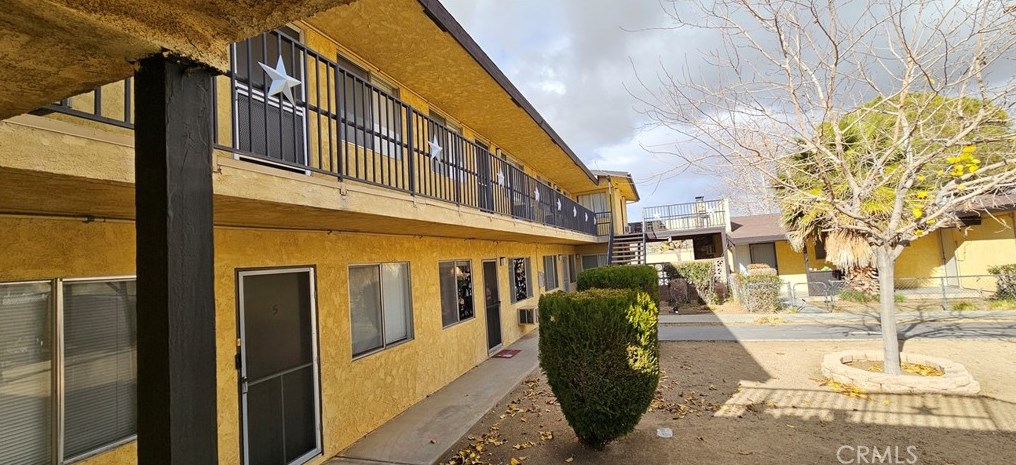 57057 Yucca Trl, Yucca Valley CA  92284-3766 exterior