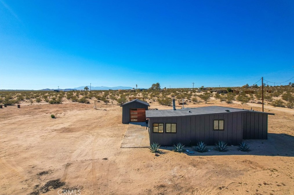514 Little Field Rd, Joshua Tree CA  92252 exterior