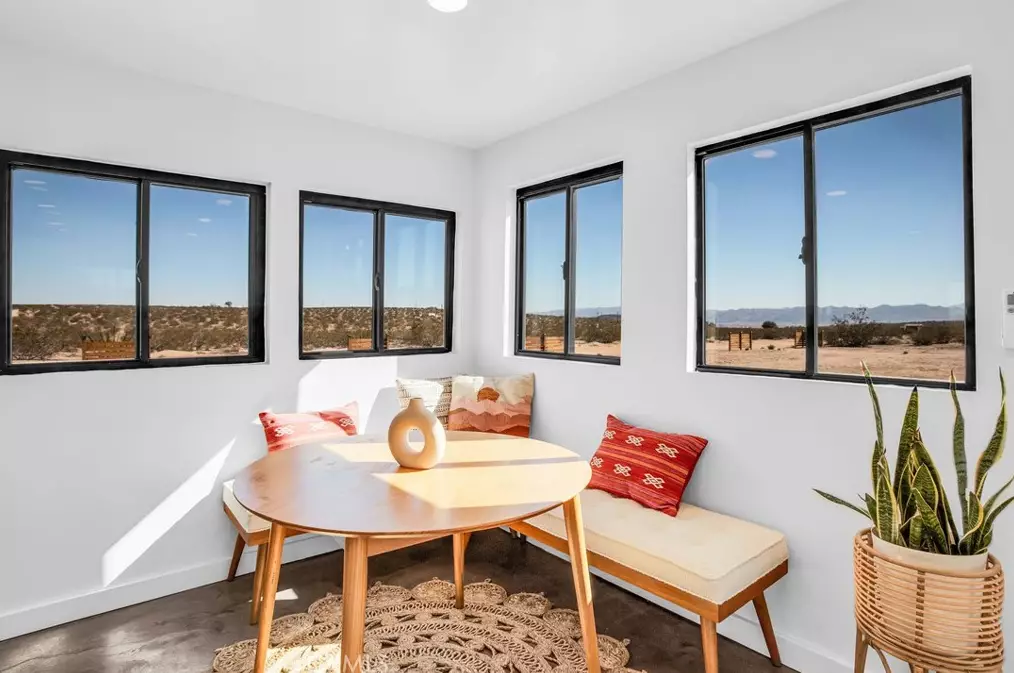 514 Little Field Rd, Joshua Tree CA  92252 exterior