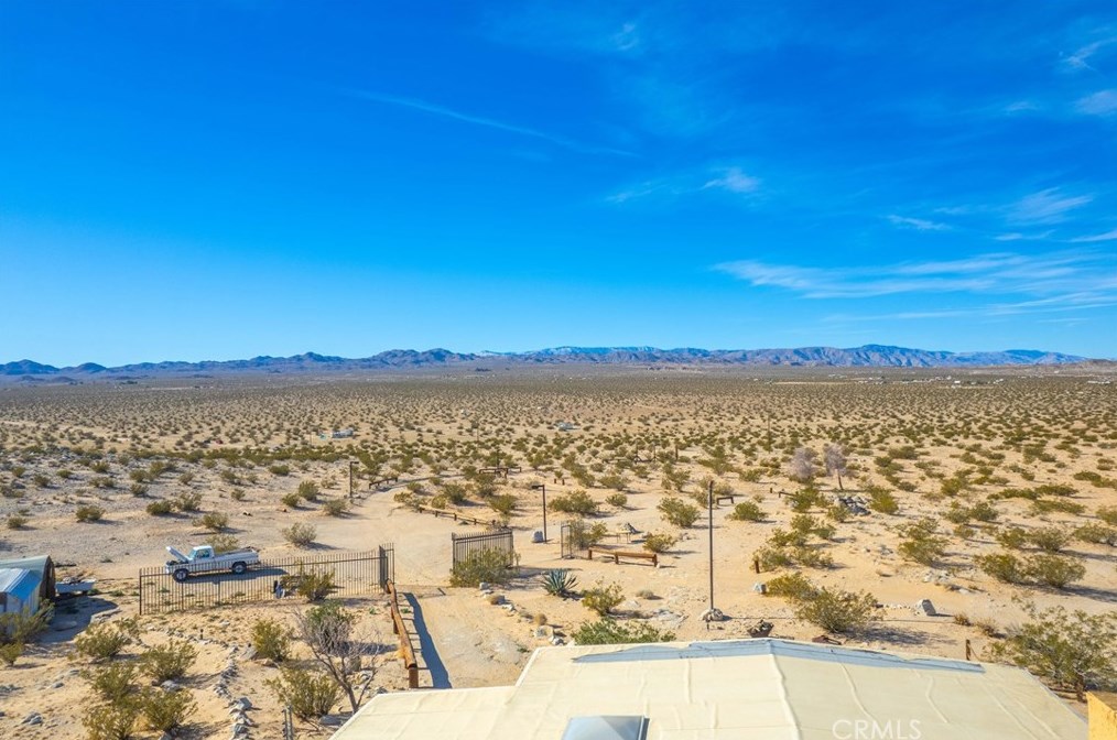 5929 Kickapoo Trl, Yucca Valley CA 92284-3168 exterior