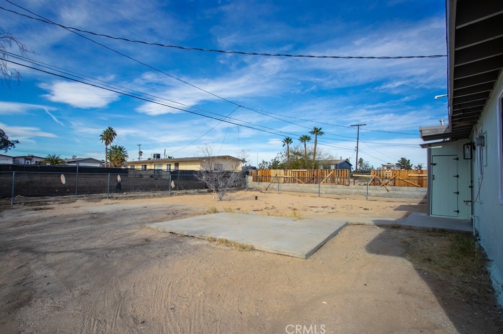 6322 Cahuilla Ave, Twntynine Plm CA  92277-2012 exterior