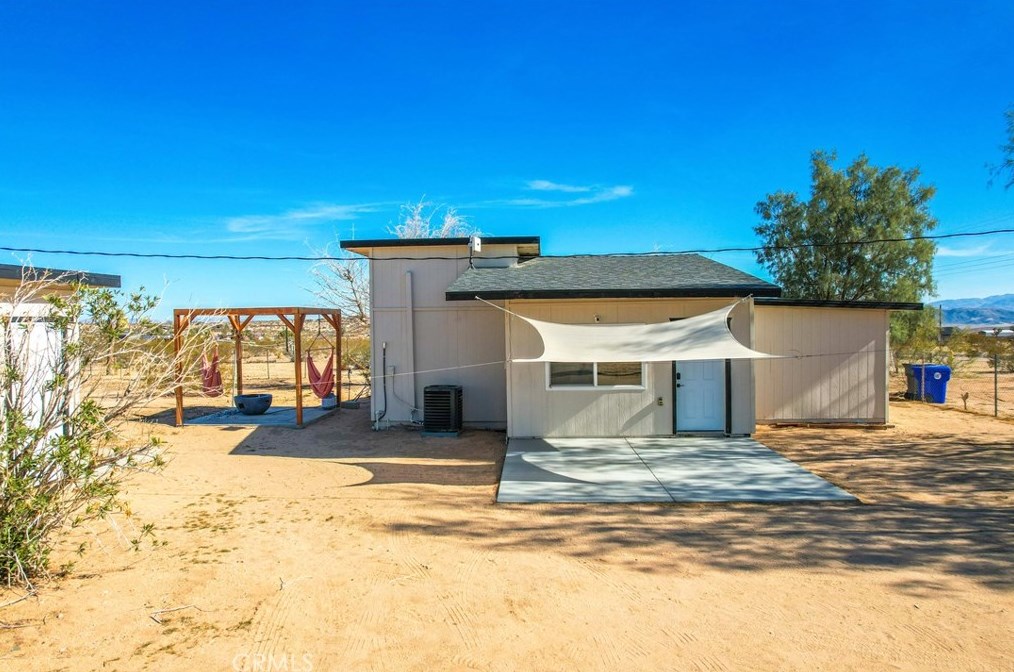 62616 Sunny Sands Dr, Joshua Tree CA  92252-3362 exterior