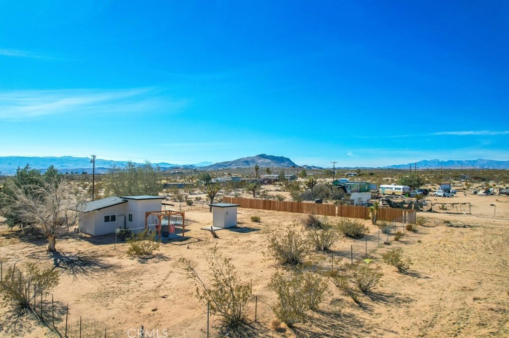 62616 Sunny Sands Dr, Joshua Tree CA  92252-3362 exterior