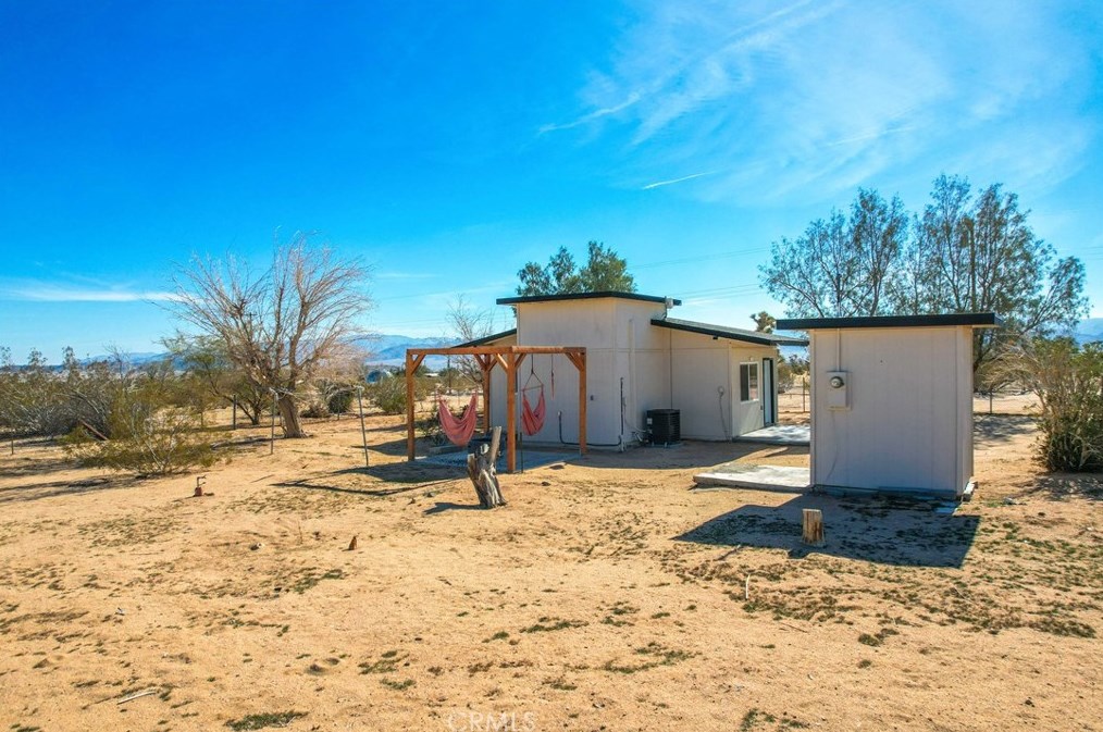 62616 Sunny Sands Dr, Joshua Tree CA  92252-3362 exterior