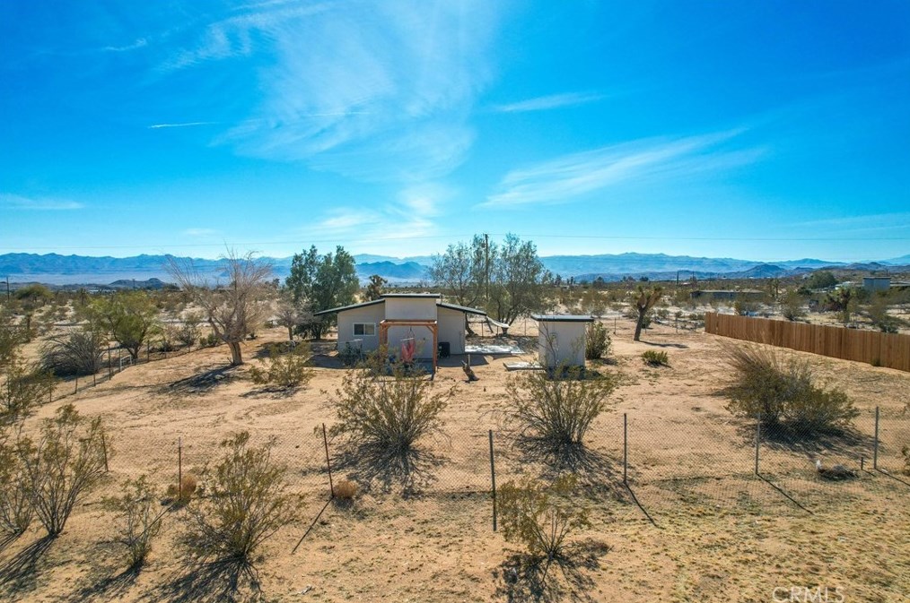 62616 Sunny Sands Dr, Joshua Tree CA  92252-3362 exterior