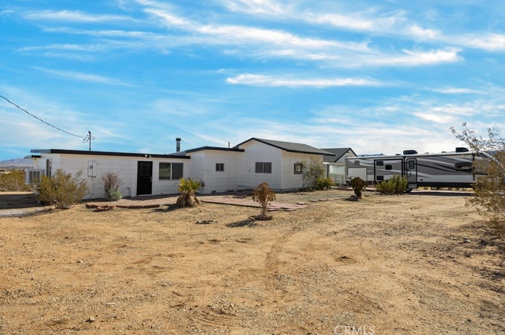 4631 Joshua Cove Dr, Joshua Tree CA  92252-1548 exterior