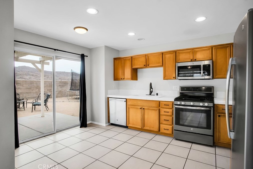 71675 Sun Valley Dr, Twntynine Plm CA  92277-4086 exterior
