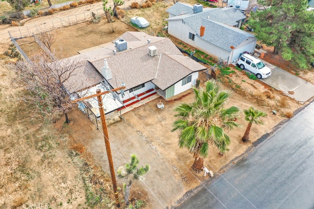 7445 Cibola Trl, Yucca Valley CA  92284-3253 exterior