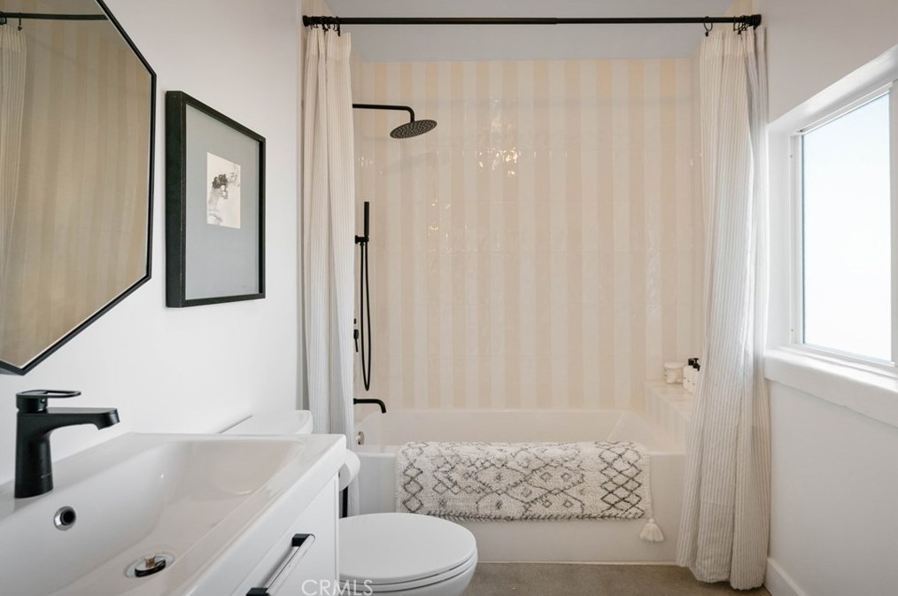 1272 Shangrila, Joshua Tree CA  92252 exterior