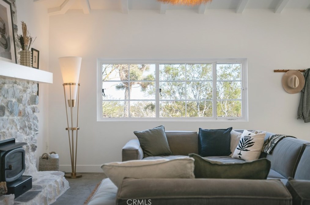 1272 Shangrila, Joshua Tree CA  92252 exterior