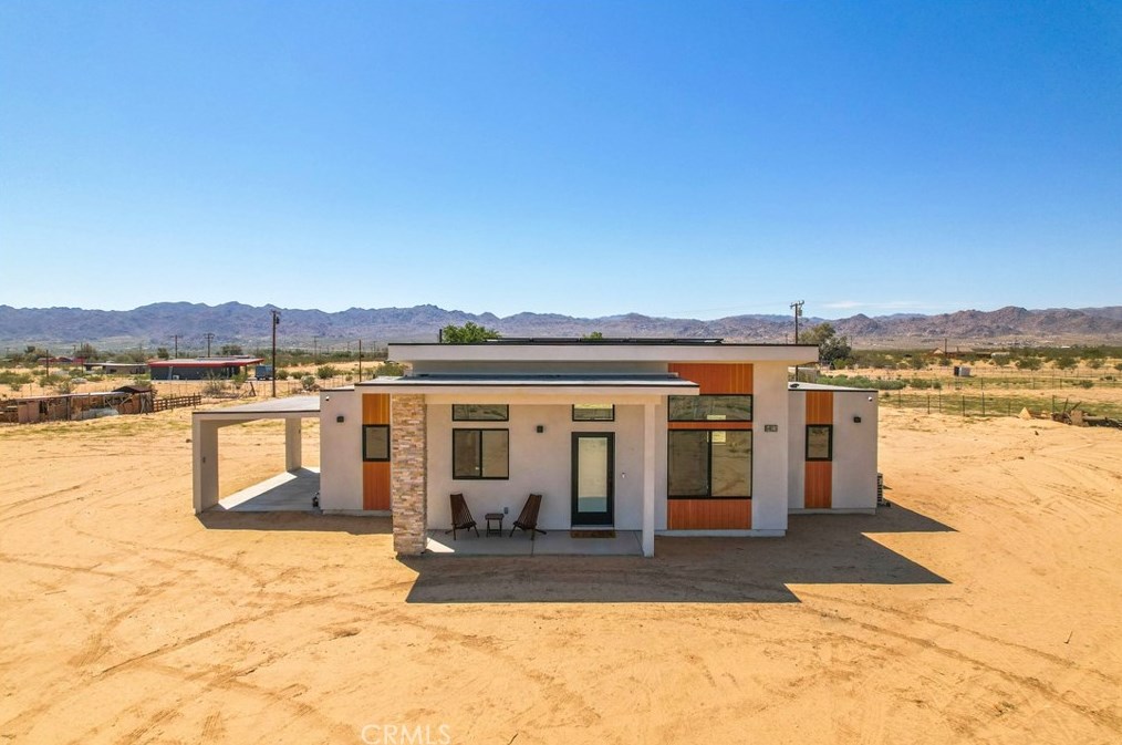 64815 Sun Mesa Rd, Joshua Tree CA  92252-4427 exterior