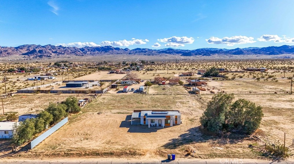 64815 Sun Mesa Rd, Joshua Tree CA  92252-4427 exterior