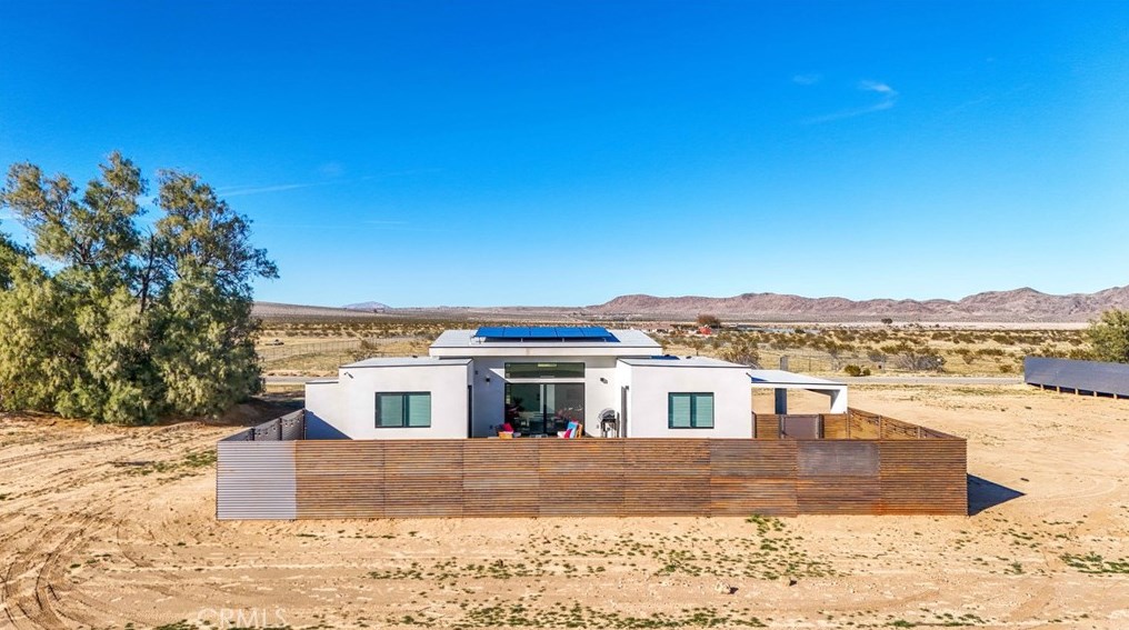 64815 Sun Mesa Rd, Joshua Tree CA  92252-4427 exterior