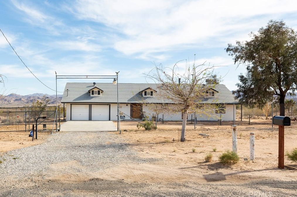 62929 Golden St, Joshua Tree CA  92252-3813 exterior