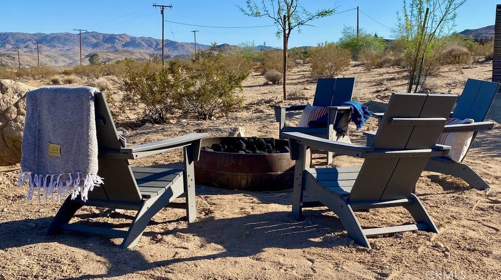 62081 Campanula St, Joshua Tree CA  92252-4153 exterior