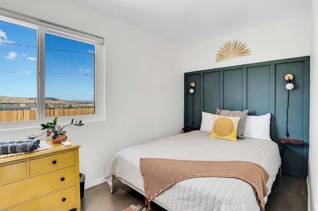 61858 Crest Circle Dr, Joshua Tree CA  92252-2654 exterior