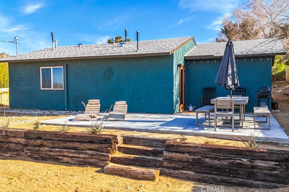 61858 Crest Circle Dr, Joshua Tree CA  92252-2654 exterior