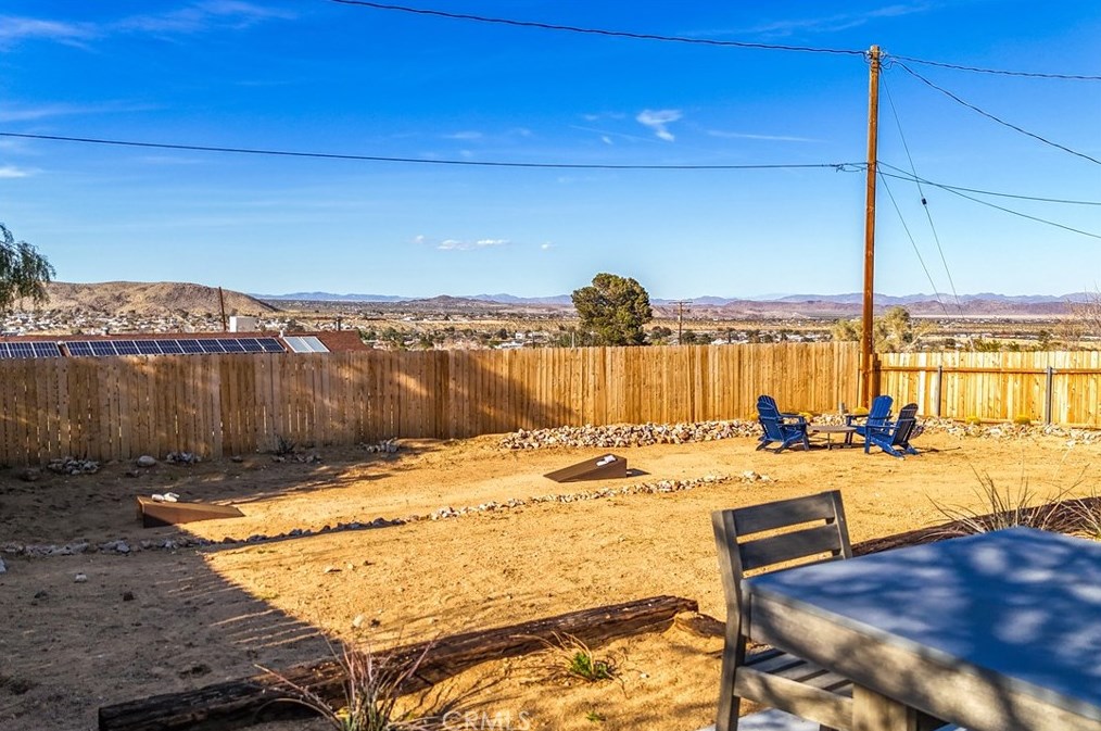 61858 Crest Circle Dr, Joshua Tree CA  92252-2654 exterior