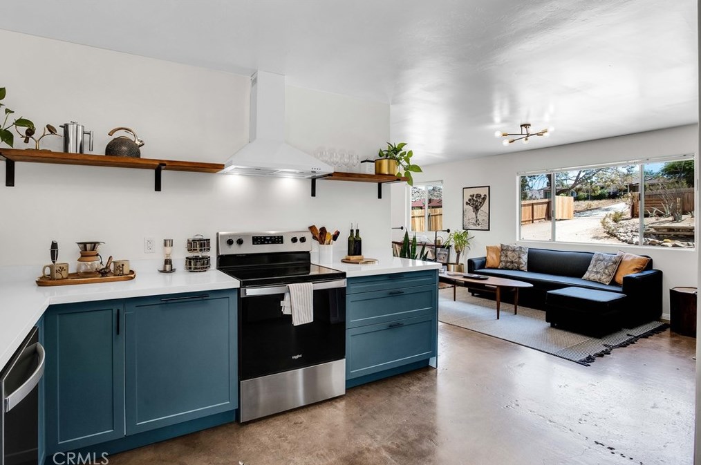 61858 Crest Circle Dr, Joshua Tree CA  92252-2654 exterior