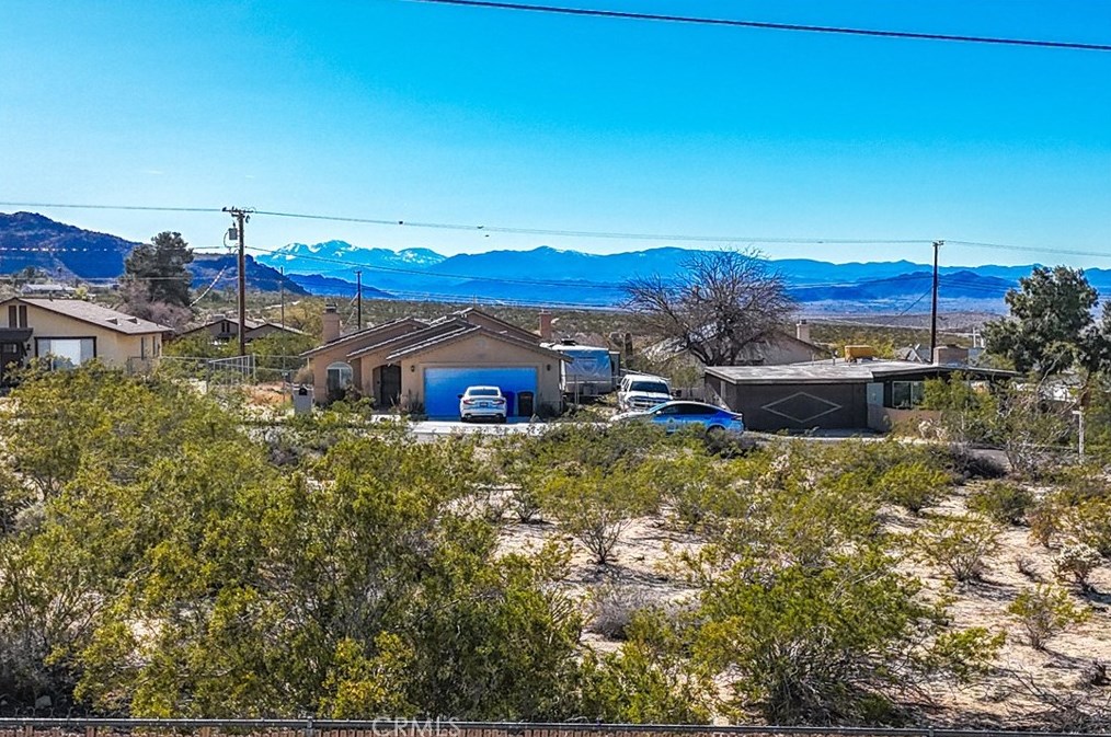 6860 Quail Spring Ave, Twntynine Plm CA  92277-6535 exterior