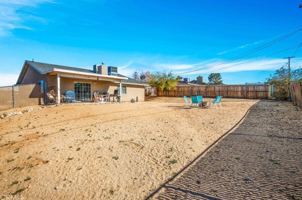 6860 Quail Spring Ave, Twntynine Plm CA  92277-6535 exterior