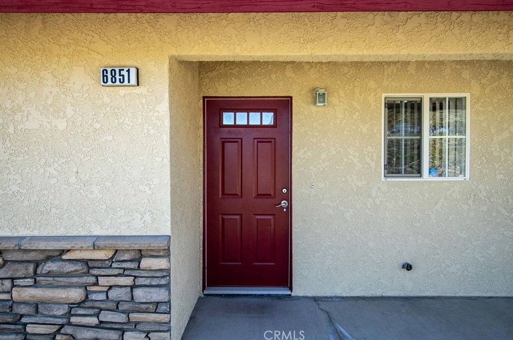 6851 Conejo Ave, Joshua Tree CA  92252-2408 exterior
