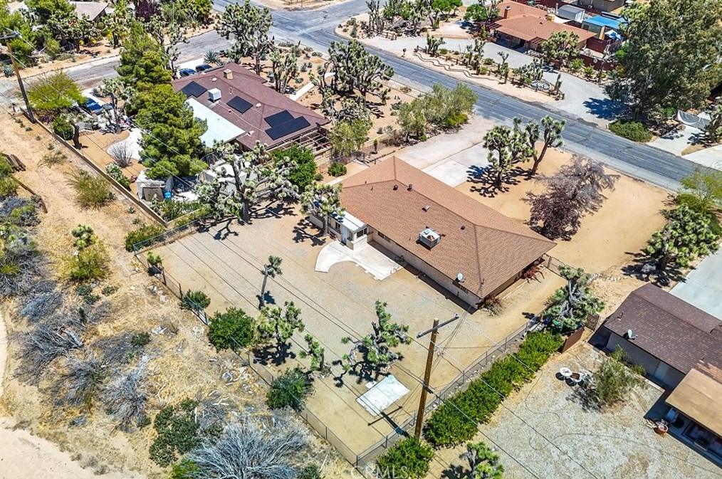 7930 Palm Ave, Yucca Valley CA 92284-4080 exterior