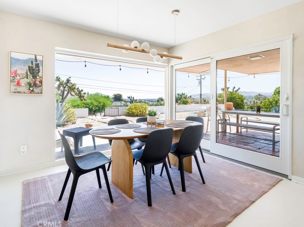 7515 San Remo Trl, Yucca Valley CA  92284-2354 exterior