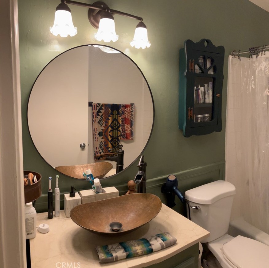 7204 Palm Ave, Yucca Valley CA 92284-4044 exterior