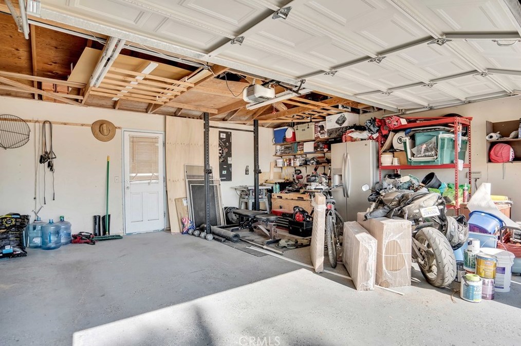 4805 Sunmore Pkwy, Twntynine Plm CA  92277-6719 exterior