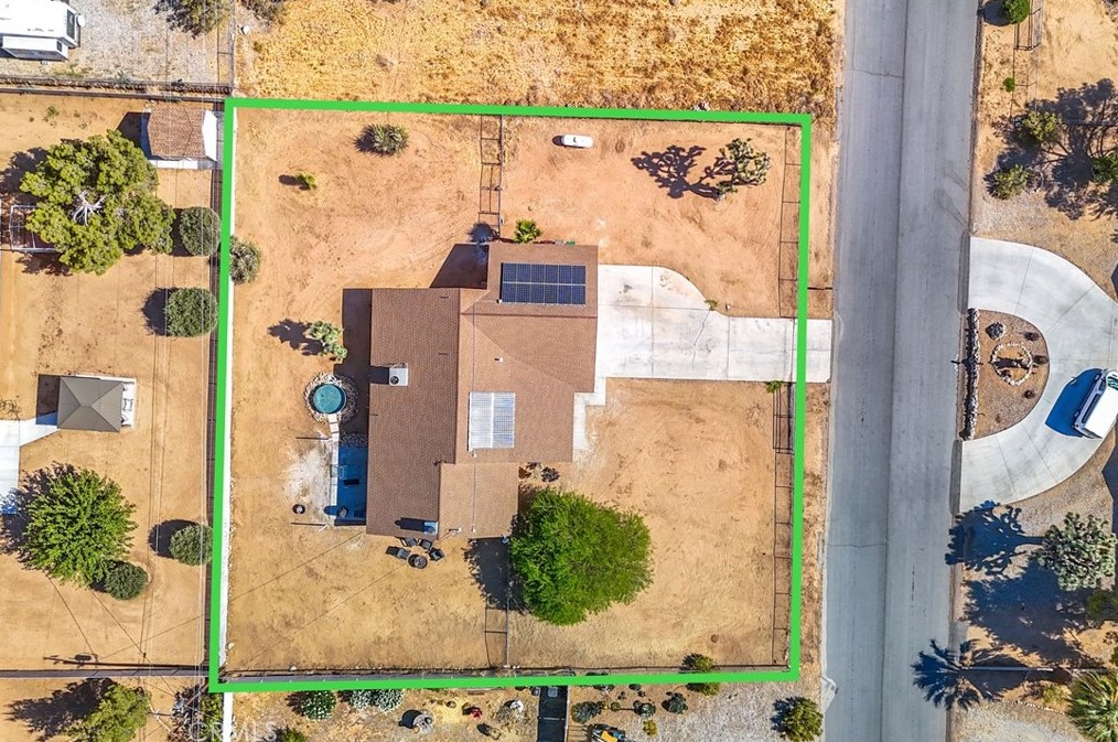 7645 Victoria Ave, Yucca Valley CA  92284-6152 exterior