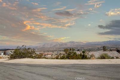 999 Mandarin Road, Yucca Valley, CA 92284 - Photo 1